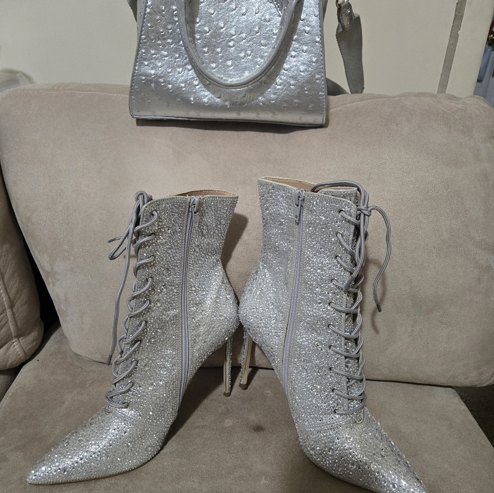Bag And Boots View 5